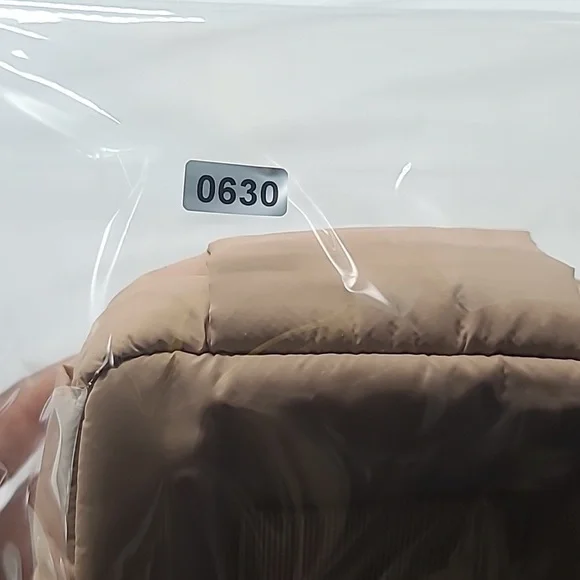 Happily Grey crossbody/belt bag - Picture 5 of 5